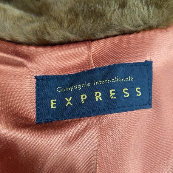 Faux fur coat - Picture 2 of 3